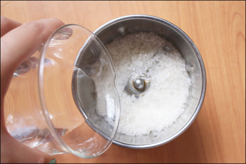 Cách làm trắng da mặt bằng nước gạo